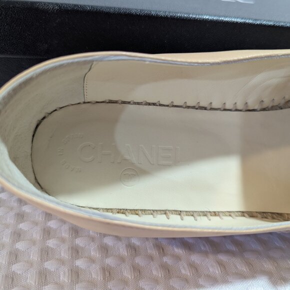 Chanel Espadrilles Beige & Black Lambskin Leather Size 11 - Picture 5 of 11